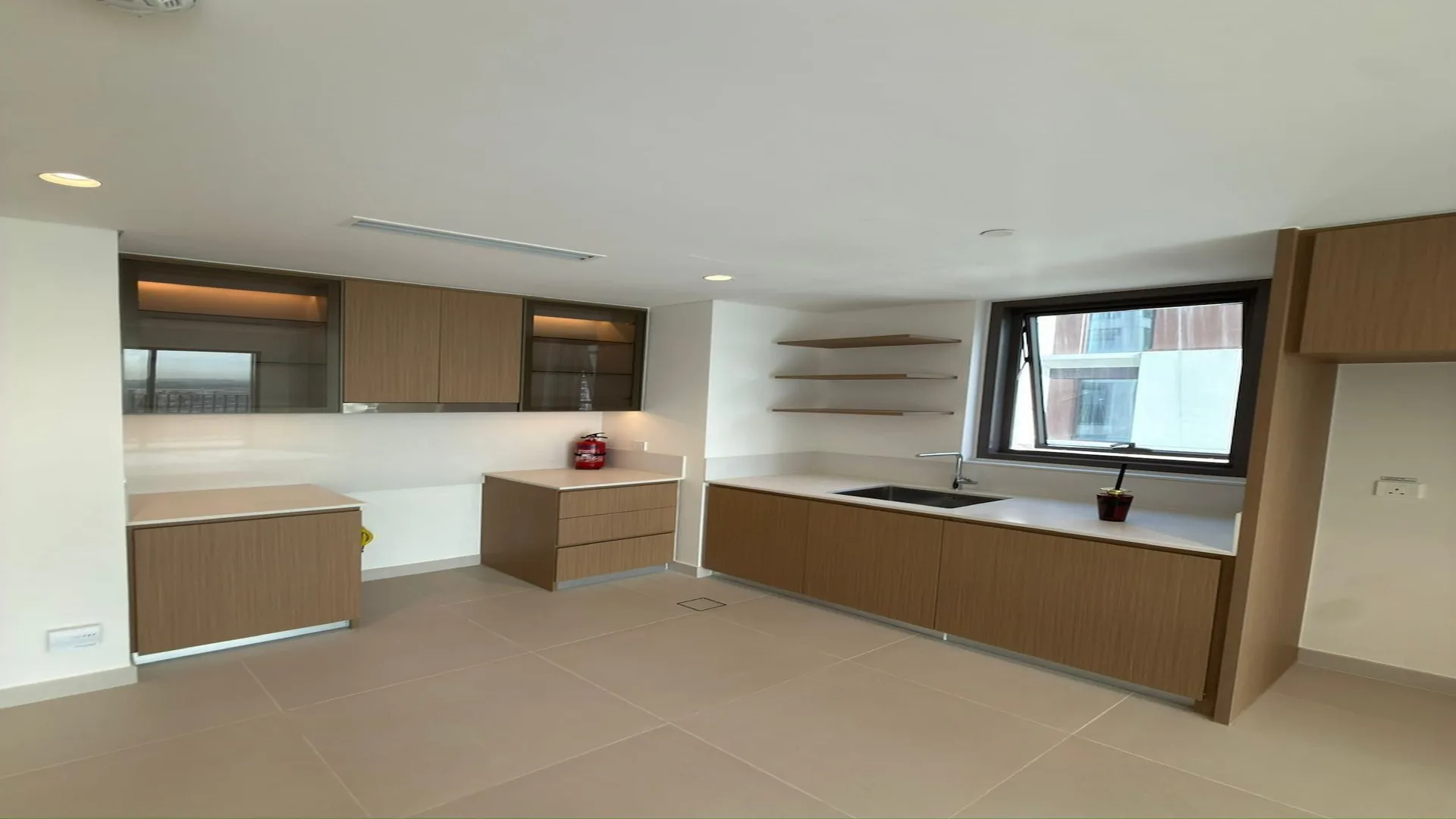 Creek Harbour · 2-bedroom · Corner Unit — photo 7
