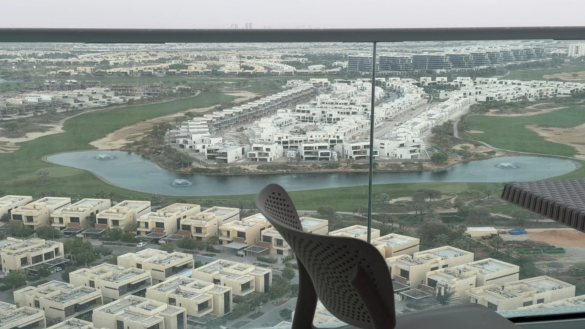 Damac Hills · Студия с балконом и видом на гольф поля — фото 2