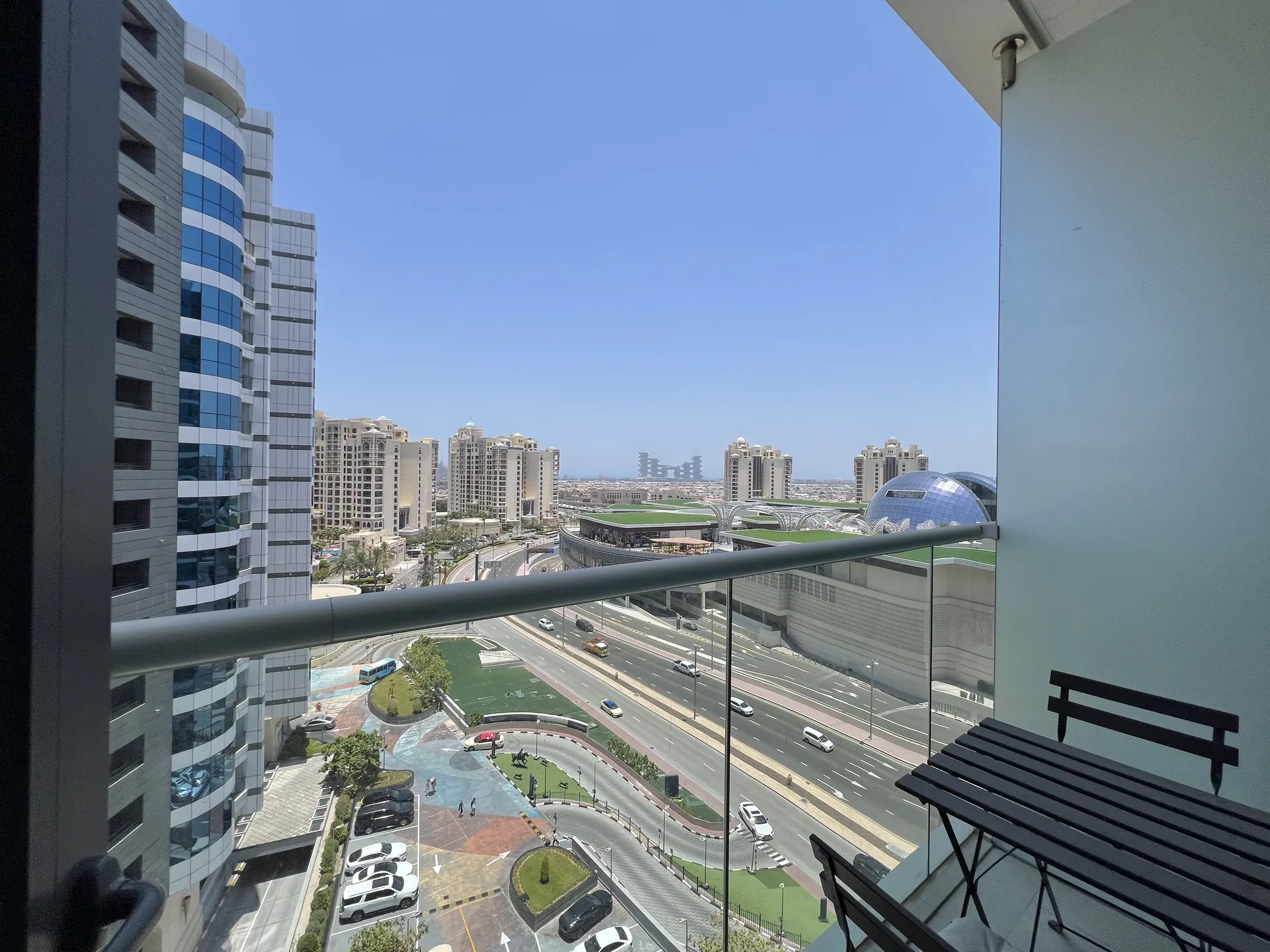 Studio in Palm-Infinity Pool/Monthly